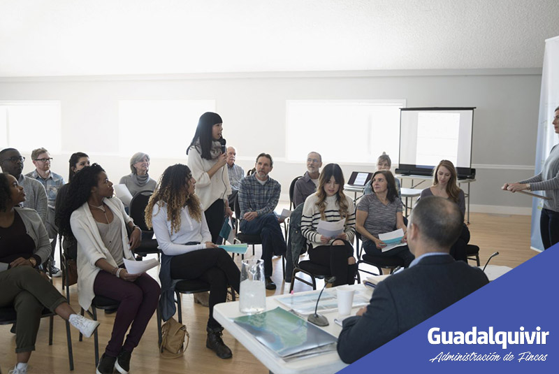 quien no puede ser presidente de una comunidad de vecinos