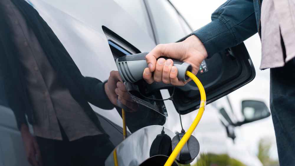 instalación de cargadores para coches eléctricos en comunidades de propietarios